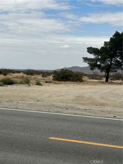 20505 Palmdale Blvd E, Palmdale, CA 93591