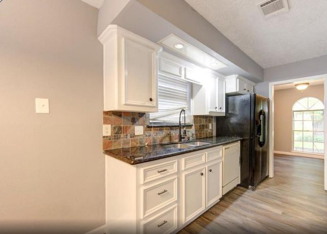 10727 Sagewillow Lane, Houston, TX 77089