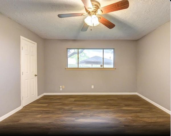 10727 Sagewillow Lane, Houston, TX 77089