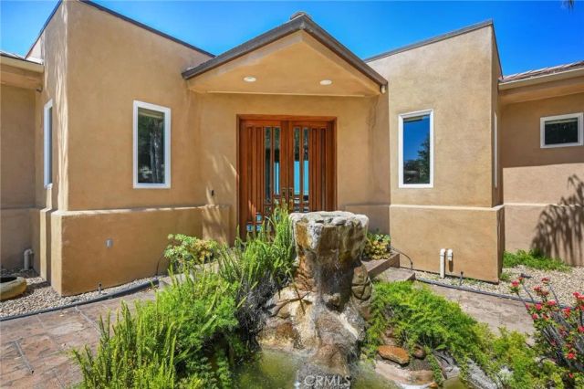 28521 Gladstone Court, Escondido, CA 92026