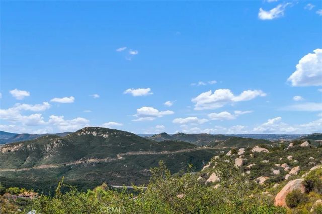 28521 Gladstone Court, Escondido, CA 92026