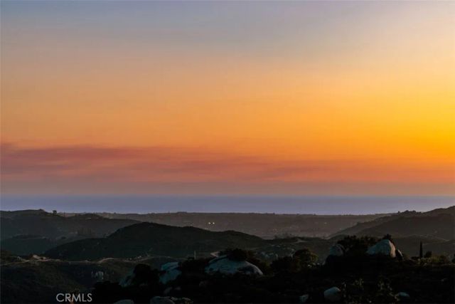 28521 Gladstone Court, Escondido, CA 92026