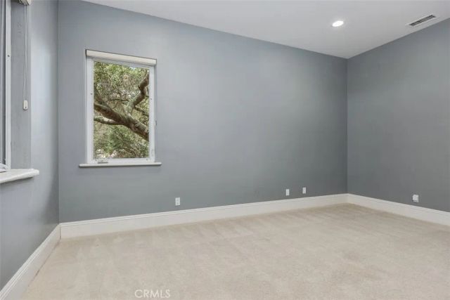 28521 Gladstone Court, Escondido, CA 92026
