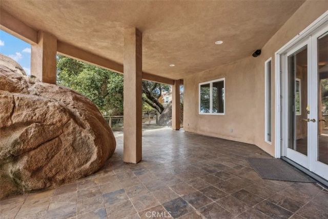 28521 Gladstone Court, Escondido, CA 92026