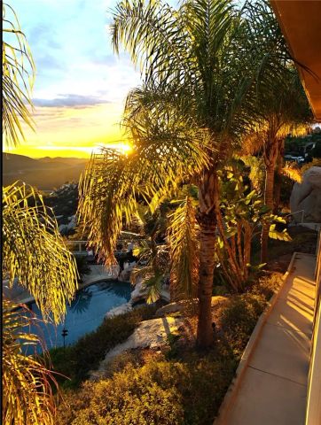 28521 Gladstone Court, Escondido, CA 92026