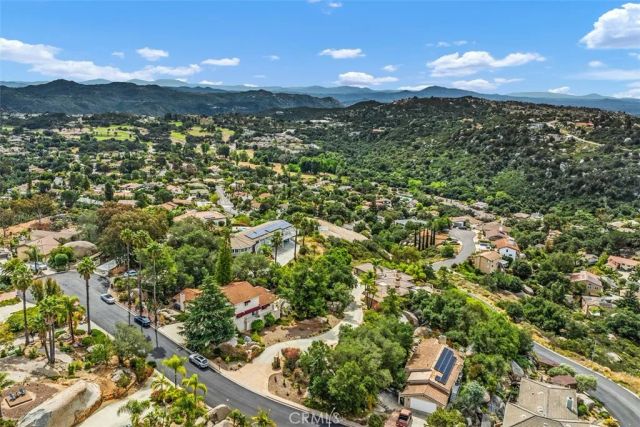 28521 Gladstone Court, Escondido, CA 92026