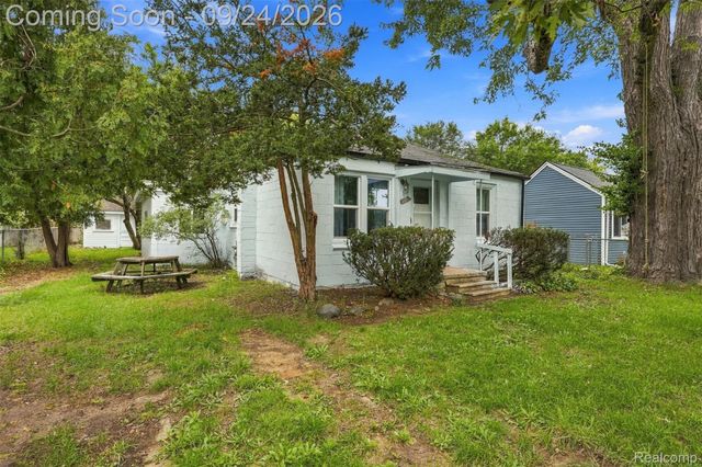 21631 Jacksonville Street, Farmington Hills, MI 48336