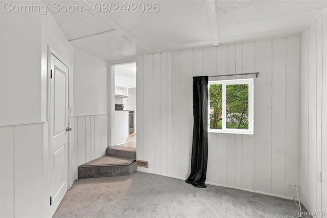 21631 Jacksonville Street, Farmington Hills, MI 48336