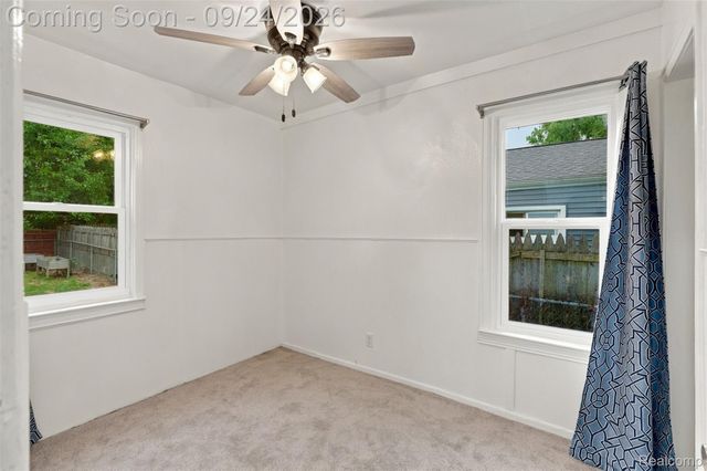 21631 Jacksonville Street, Farmington Hills, MI 48336