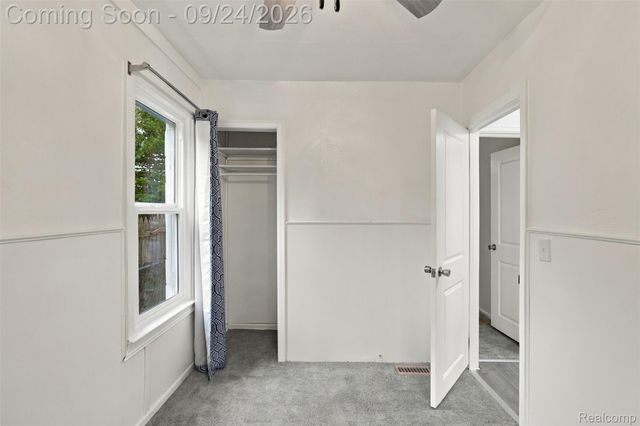 21631 Jacksonville Street, Farmington Hills, MI 48336