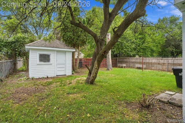 21631 Jacksonville Street, Farmington Hills, MI 48336