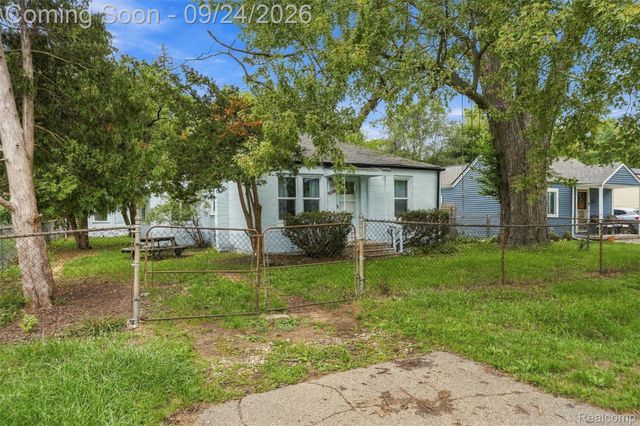 21631 Jacksonville Street, Farmington Hills, MI 48336
