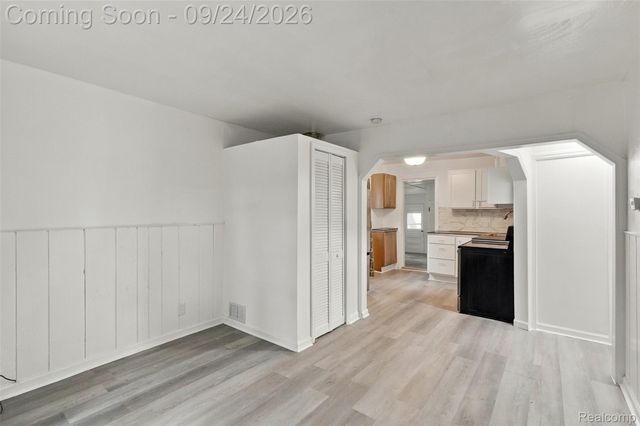 21631 Jacksonville Street, Farmington Hills, MI 48336