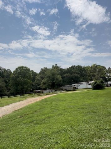 350 Vick Russell Lane, Columbus, NC 28722