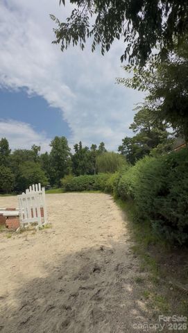 350 Vick Russell Lane, Columbus, NC 28722
