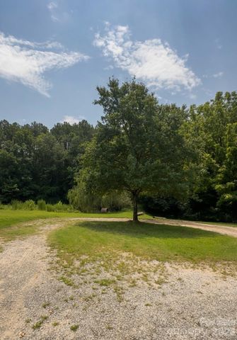 350 Vick Russell Lane, Columbus, NC 28722
