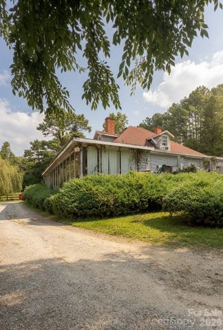 350 Vick Russell Lane, Columbus, NC 28722