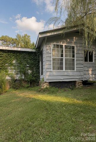 350 Vick Russell Lane, Columbus, NC 28722