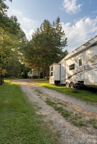 350 Vick Russell Lane, Columbus, NC 28722