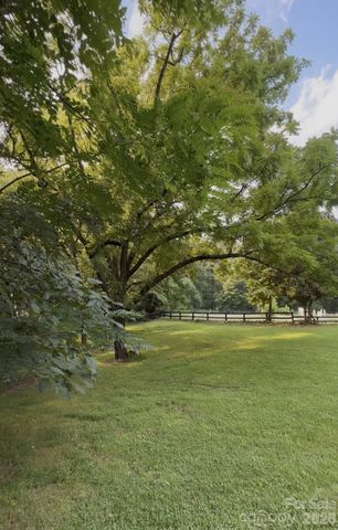 350 Vick Russell Lane, Columbus, NC 28722