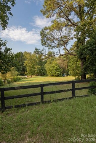 350 Vick Russell Lane, Columbus, NC 28722