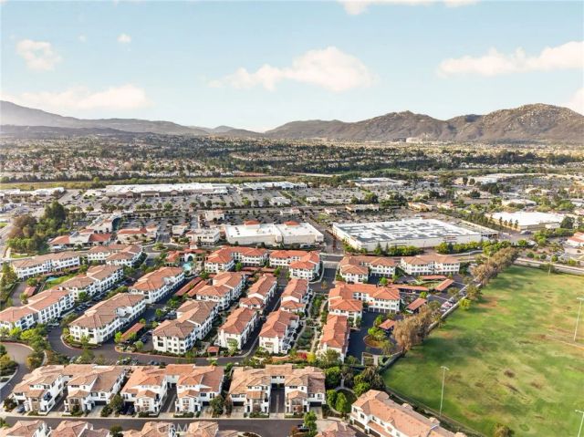 31865 Calle Luz, Temecula, CA 92592