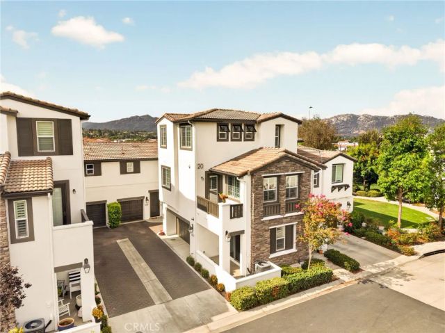 31865 Calle Luz, Temecula, CA 92592