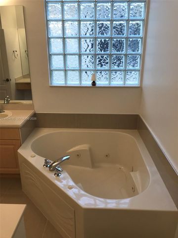 19351 SW 61st St 19351, Pembroke Pines, FL 33332