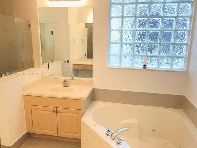 19351 SW 61st St 19351, Pembroke Pines, FL 33332