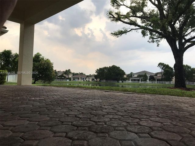 19351 SW 61st St 19351, Pembroke Pines, FL 33332