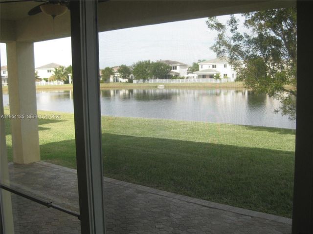 19351 SW 61st St 19351, Pembroke Pines, FL 33332