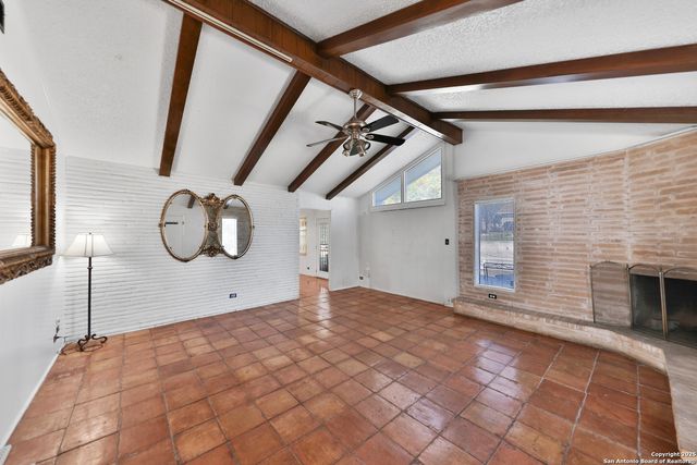 6223 Wigwam Dr, San Antonio, TX 78238