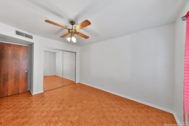 6223 Wigwam Dr, San Antonio, TX 78238