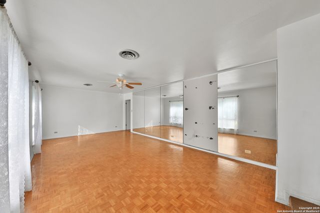 6223 Wigwam Dr, San Antonio, TX 78238