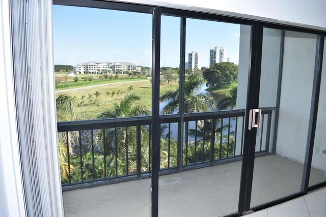 3000 Presidential Way 503, West Palm Beach, FL 33401
