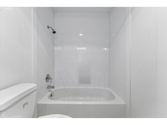 13105 Nw 8TH Ave C, Vancouver, WA 98685