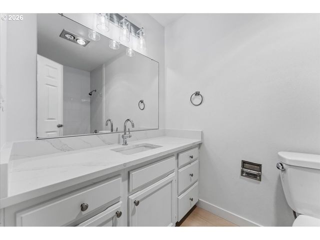 13105 Nw 8TH Ave C, Vancouver, WA 98685