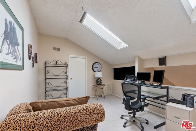 883 W 34th Street M, Long Beach, CA 90806