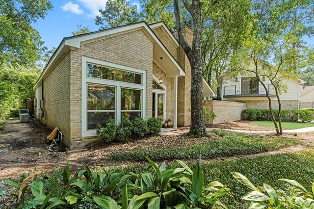 4 N Autumnwood Way, The Woodlands, TX 77380