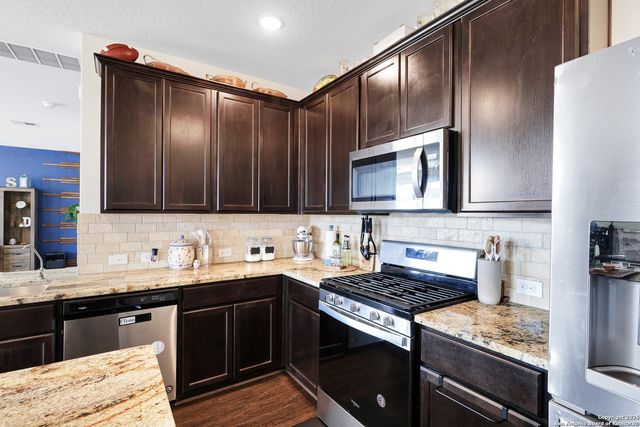 10614 Rosalina Loop, Converse, TX 78109