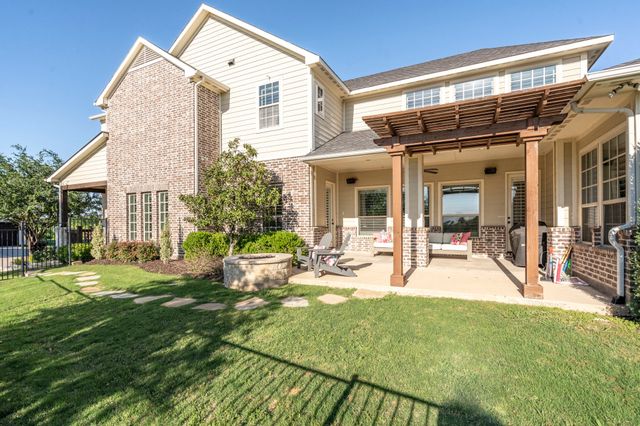 2200 Whitman Lane, Carrollton, TX 75010