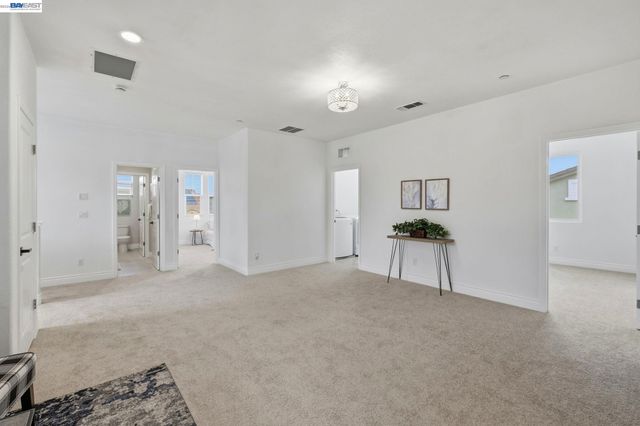 574 Mandevilla Dr, Brentwood, CA 94513