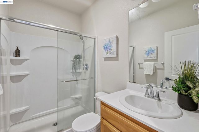 574 Mandevilla Dr, Brentwood, CA 94513