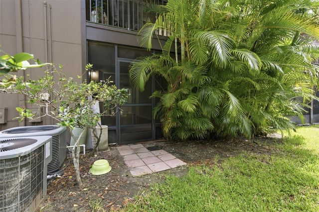 6314 NEWTOWN CIRCLE 14A2, Tampa, FL 33615
