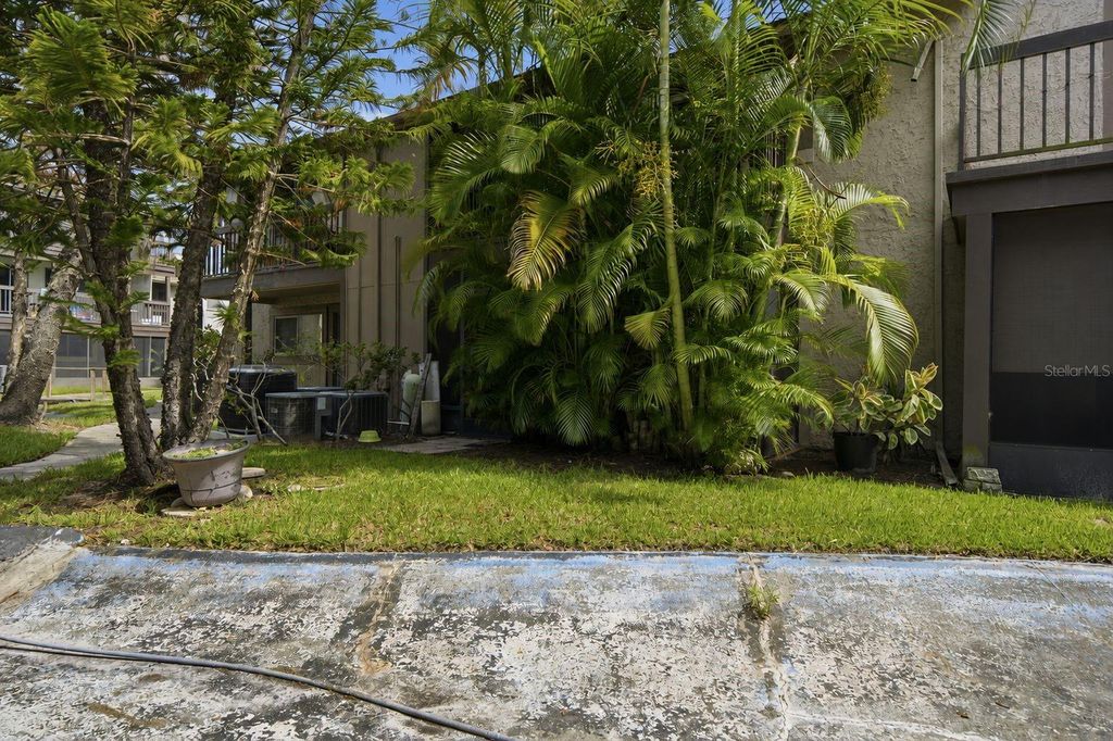 6314 NEWTOWN CIRCLE 14A2, Tampa, FL 33615