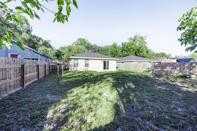 1111 SE 2ND AVENUE, Gainesville, FL 32641