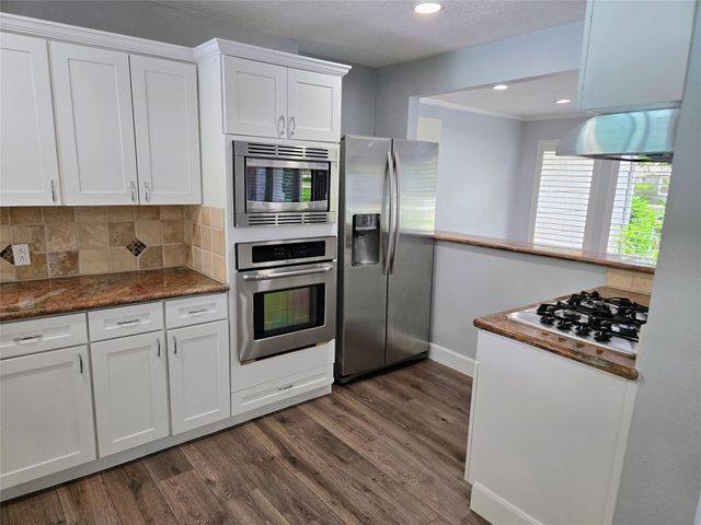 5010 Mayfair Street, Bellaire, TX 77401