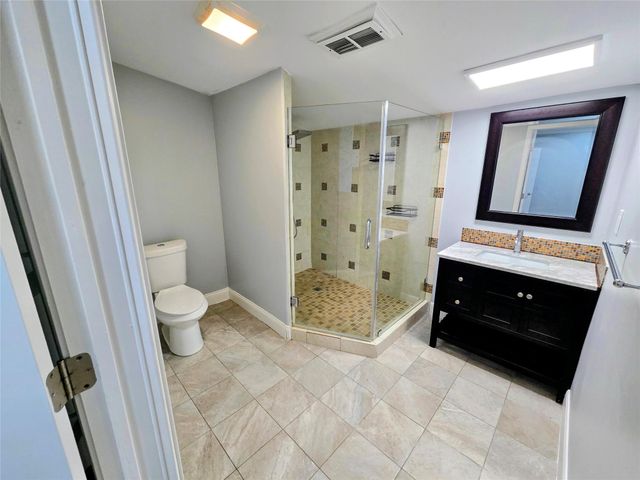 5010 Mayfair Street, Bellaire, TX 77401