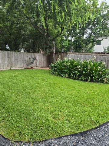 5010 Mayfair Street, Bellaire, TX 77401