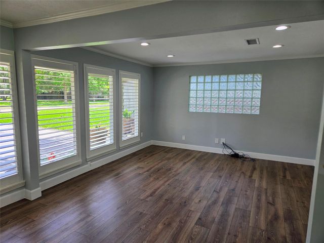 5010 Mayfair Street, Bellaire, TX 77401